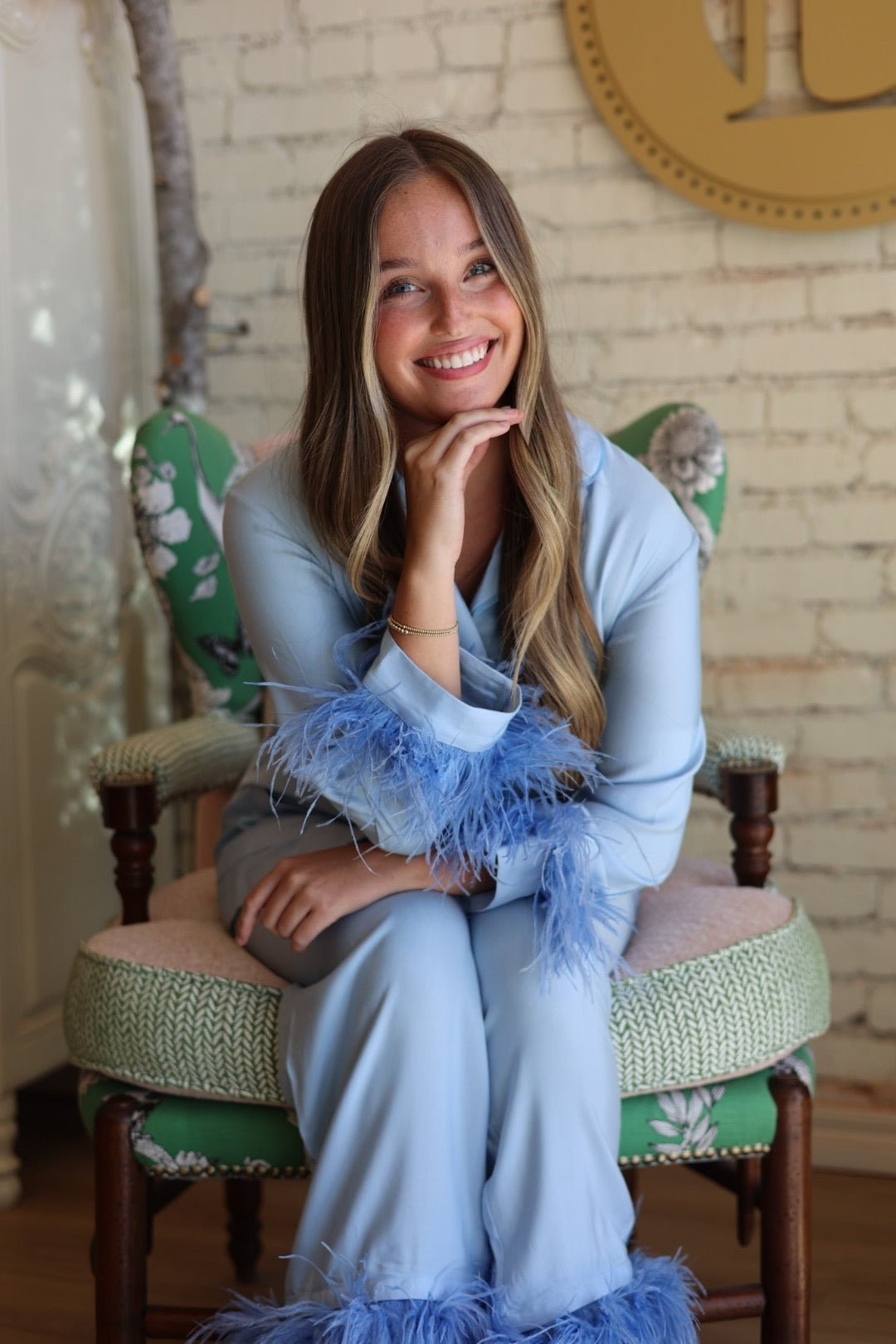 Party Pajamas Set with Detachable Feathers